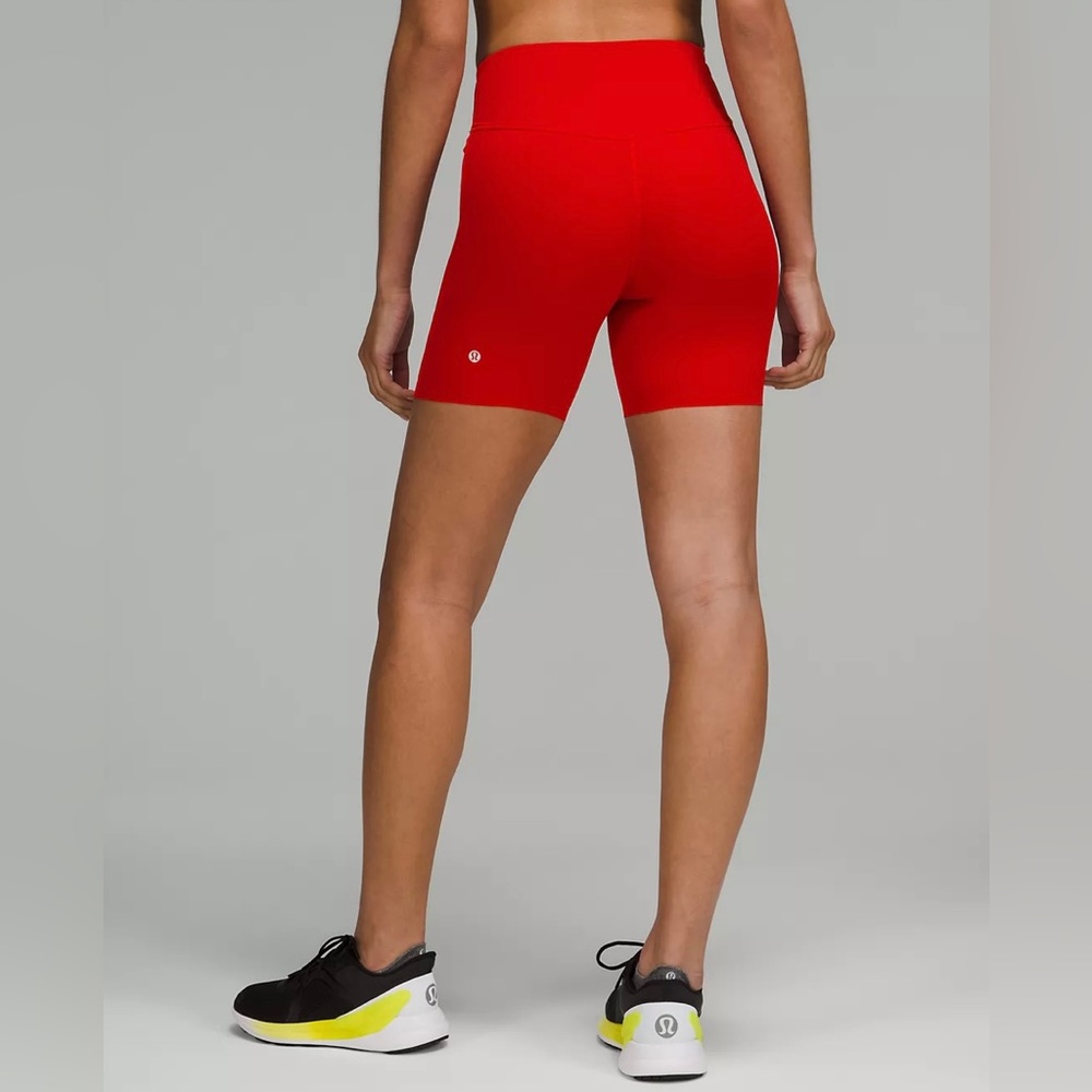 Lululemon Base Pace High-Rise Short 6"